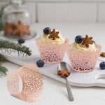 Περιτύλιγμα για cupcakes με ροζ διάτρητο σχέδιο (10 τεμ) - Image 2