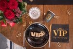 Ποτήρια πάρτυ Crowned VIP (20 τεμ) - Image 2