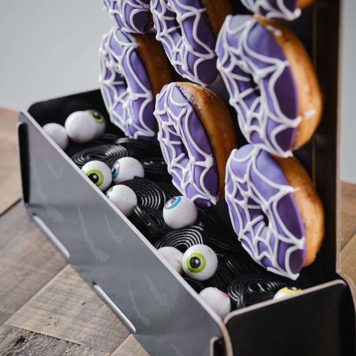 Donut Wall για Halloween με φωτάκια LED - Image 3